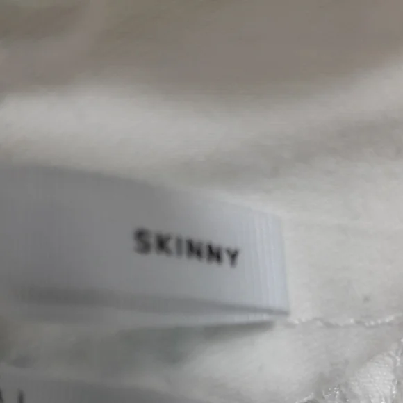 White Men's Jeans​